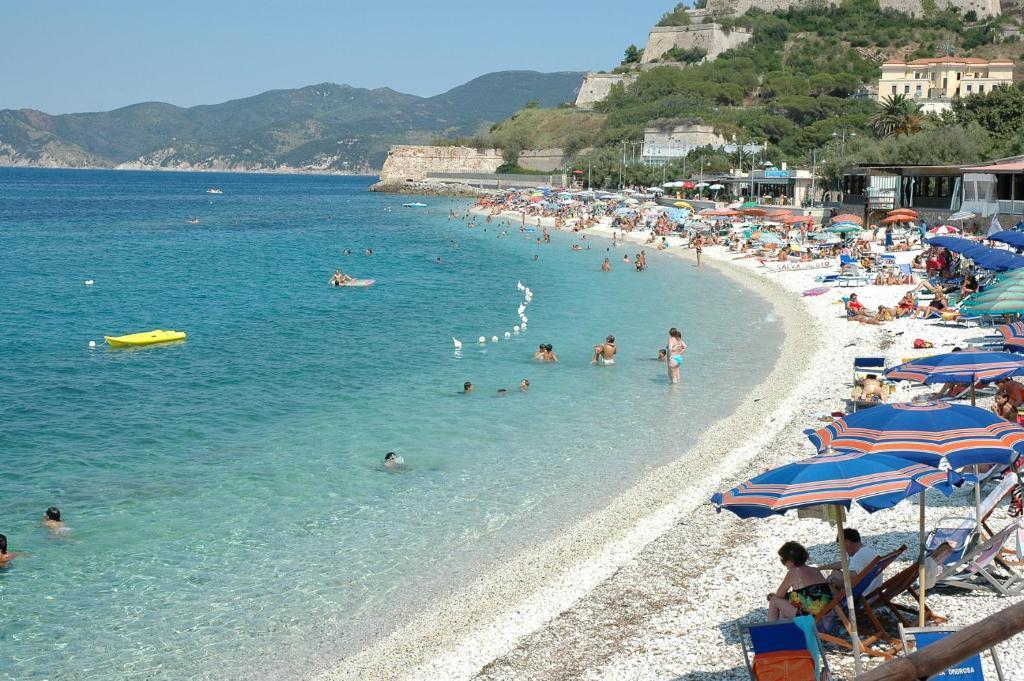Hotel Crystal Portoferraio Zewnętrze zdjęcie